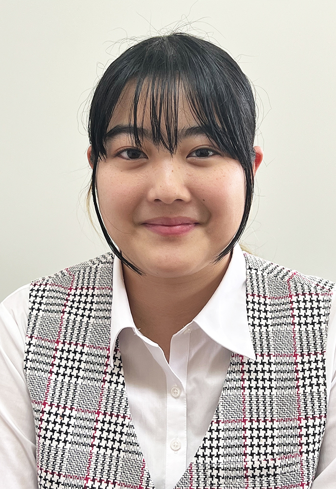 山本　日菜